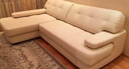 Обивка углового дивана.  Новоалександровск